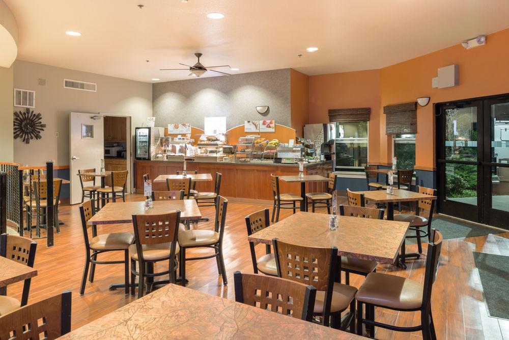 Holiday Inn Express Hotel & Suites Arcata/Eureka-Airport Area By Ihg McKinleyville Exteriér fotografie