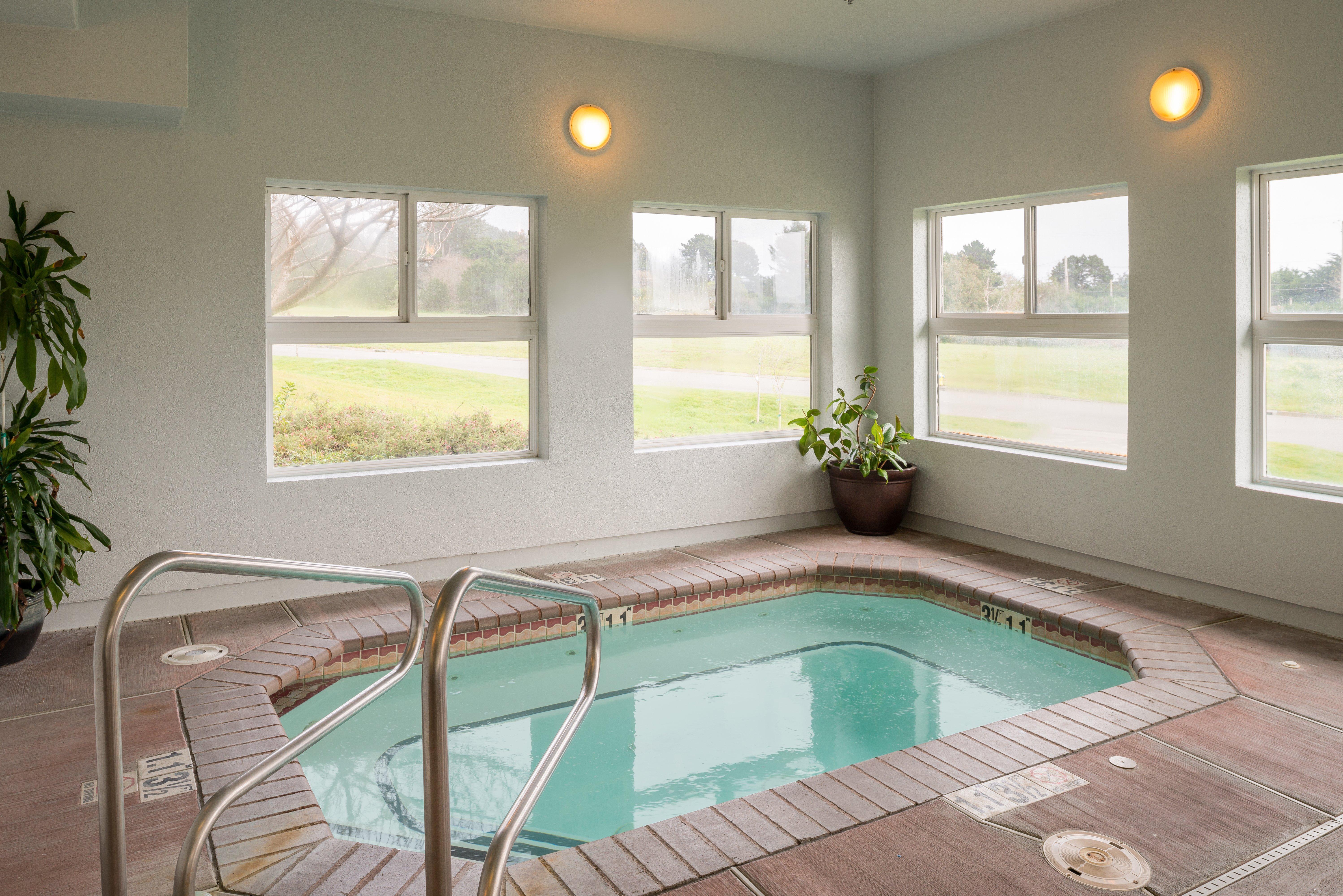 Holiday Inn Express Hotel & Suites Arcata/Eureka-Airport Area By Ihg McKinleyville Exteriér fotografie